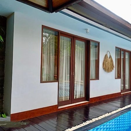 Villa Travis Seminyak Exteriör bild
