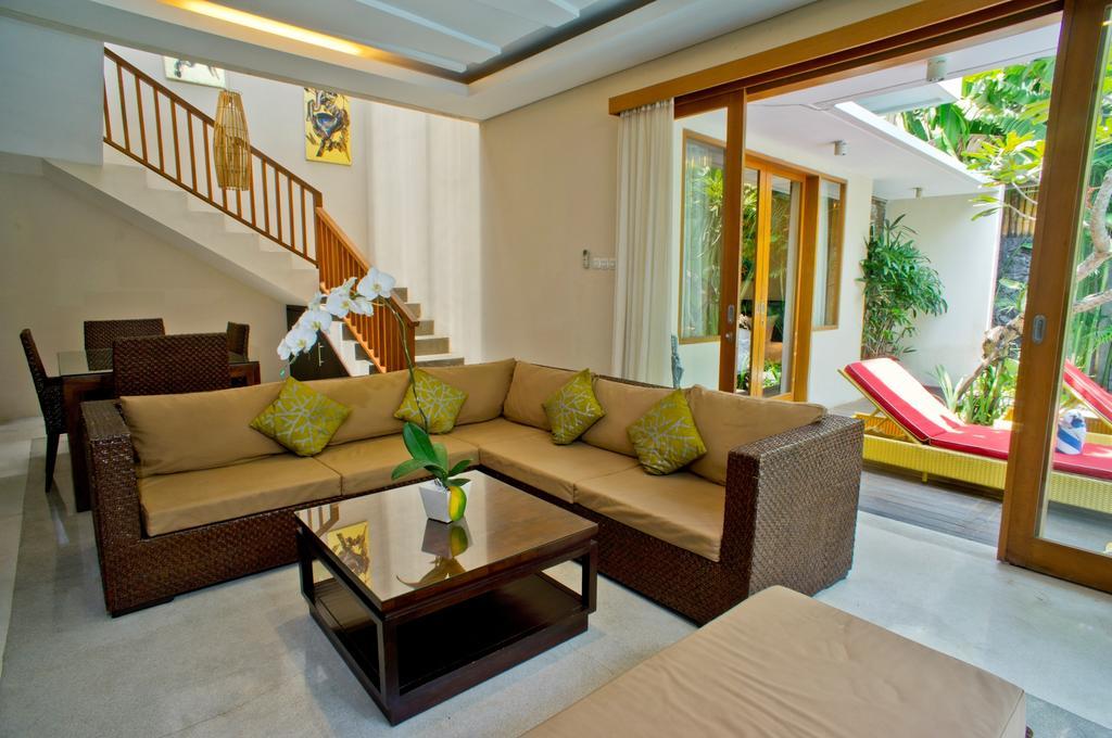 Villa Travis Seminyak Exteriör bild