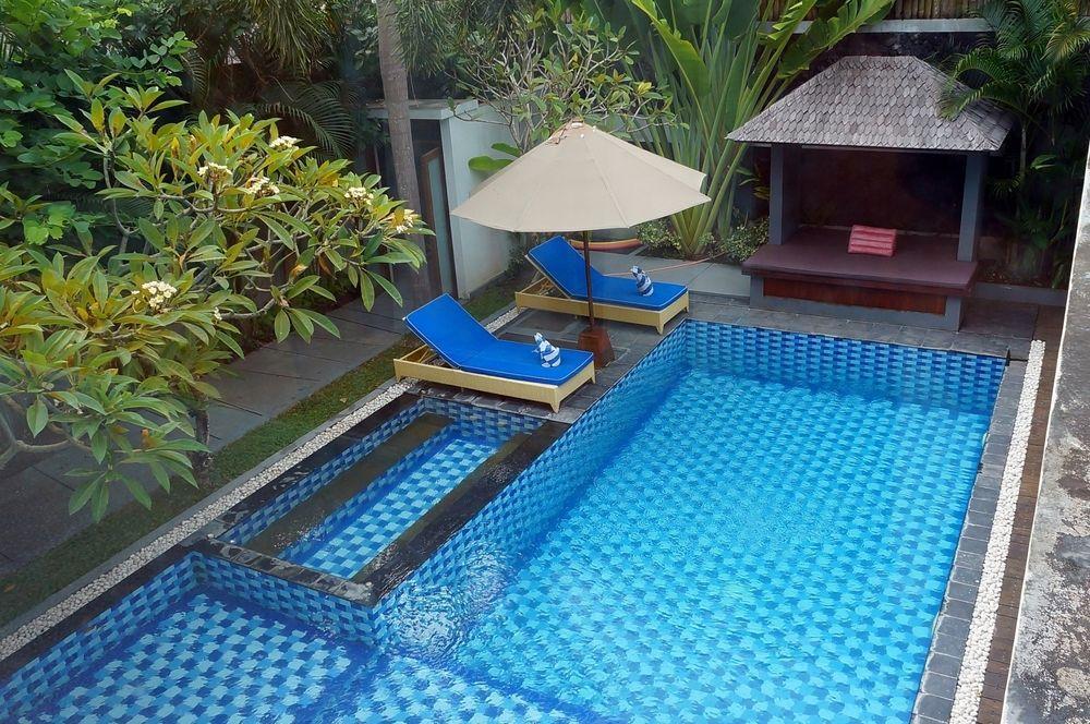 Villa Travis Seminyak Exteriör bild