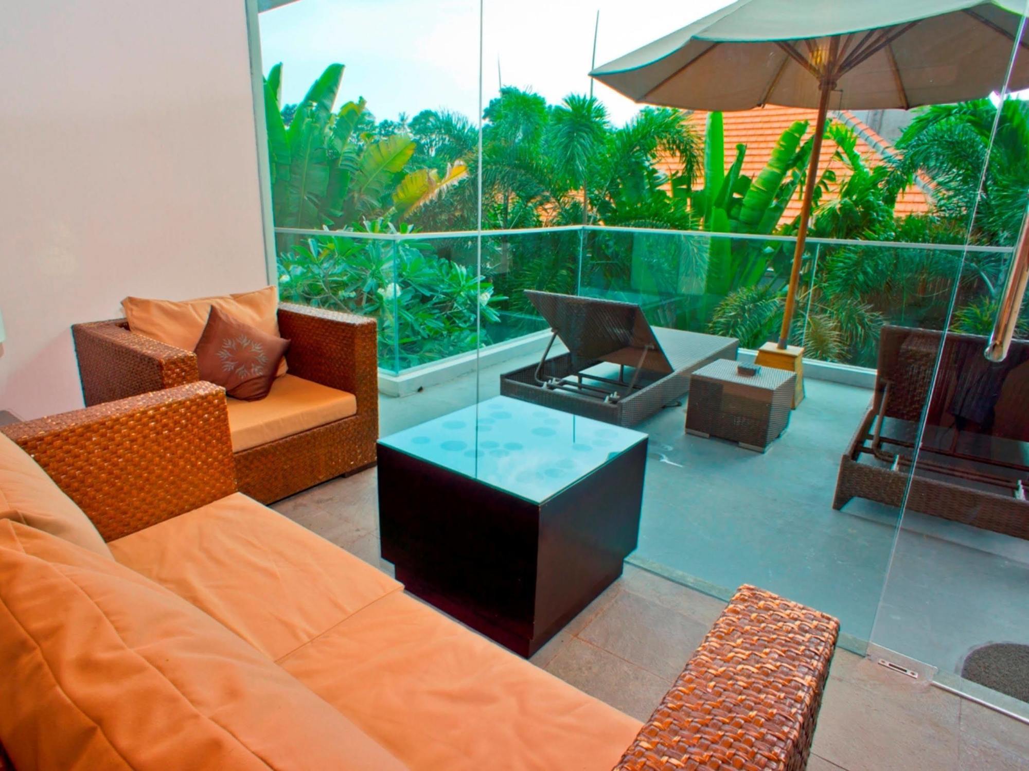 Villa Travis Seminyak Exteriör bild